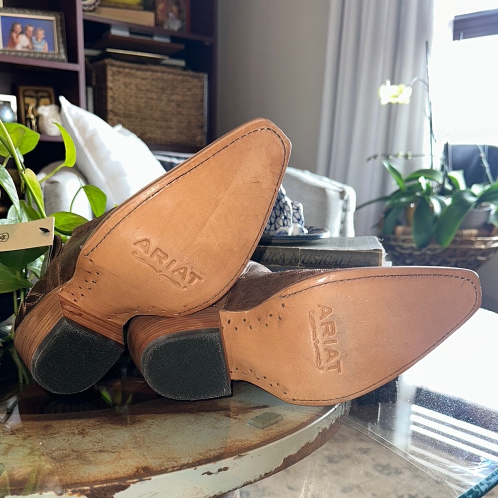 Ariat Dixon Brown western Ankle Boots with Rugged Soles Classic Sz 9 Leather NWT - Picture 5 of 14